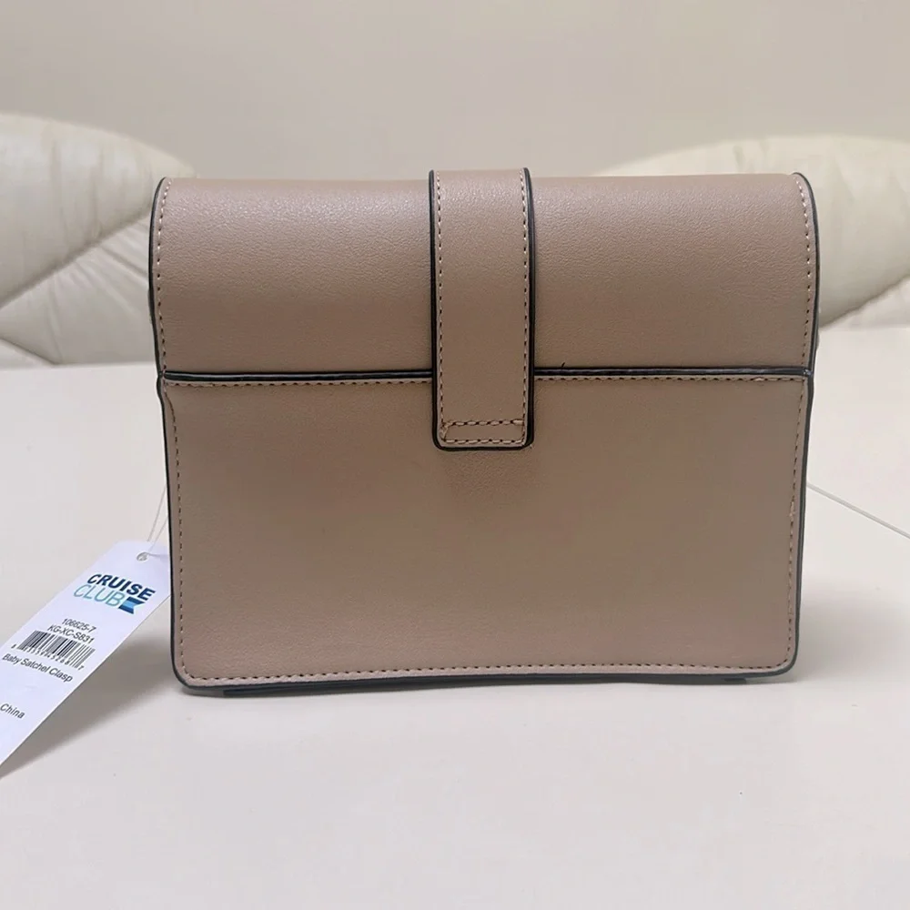 ❤️ 🆕 CRUISE CLUB BABY SACHEL CLASPS TAN 8” x 3” x 6.5”